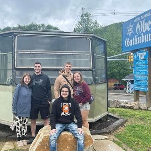 Meet your Posher, Lydea